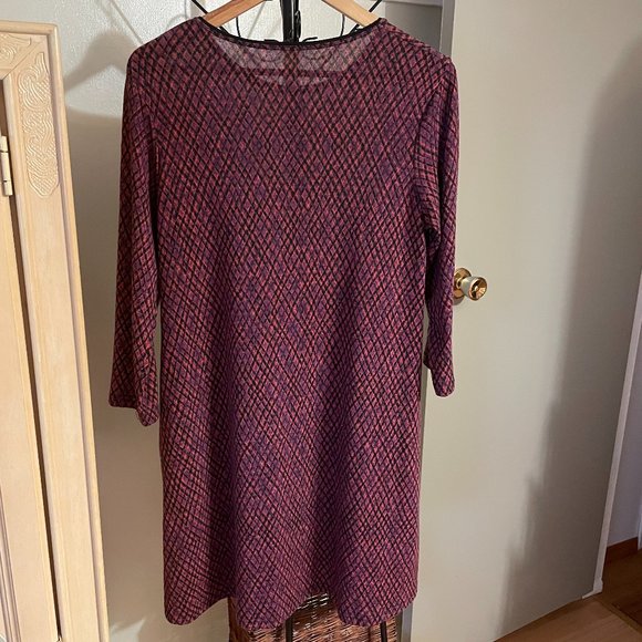 GILMOUR Long Sleeve Relaxed Fit Mini Dress Made in Canada - Picture 3 of 7